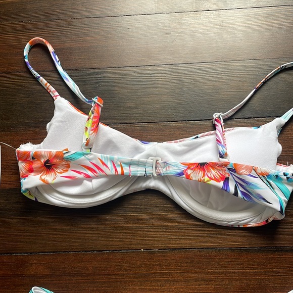 Bikini Set - M/L - Picture 3 of 7